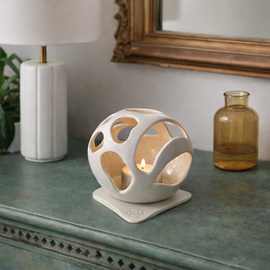 Photophore en porcelaine ajourée avec support